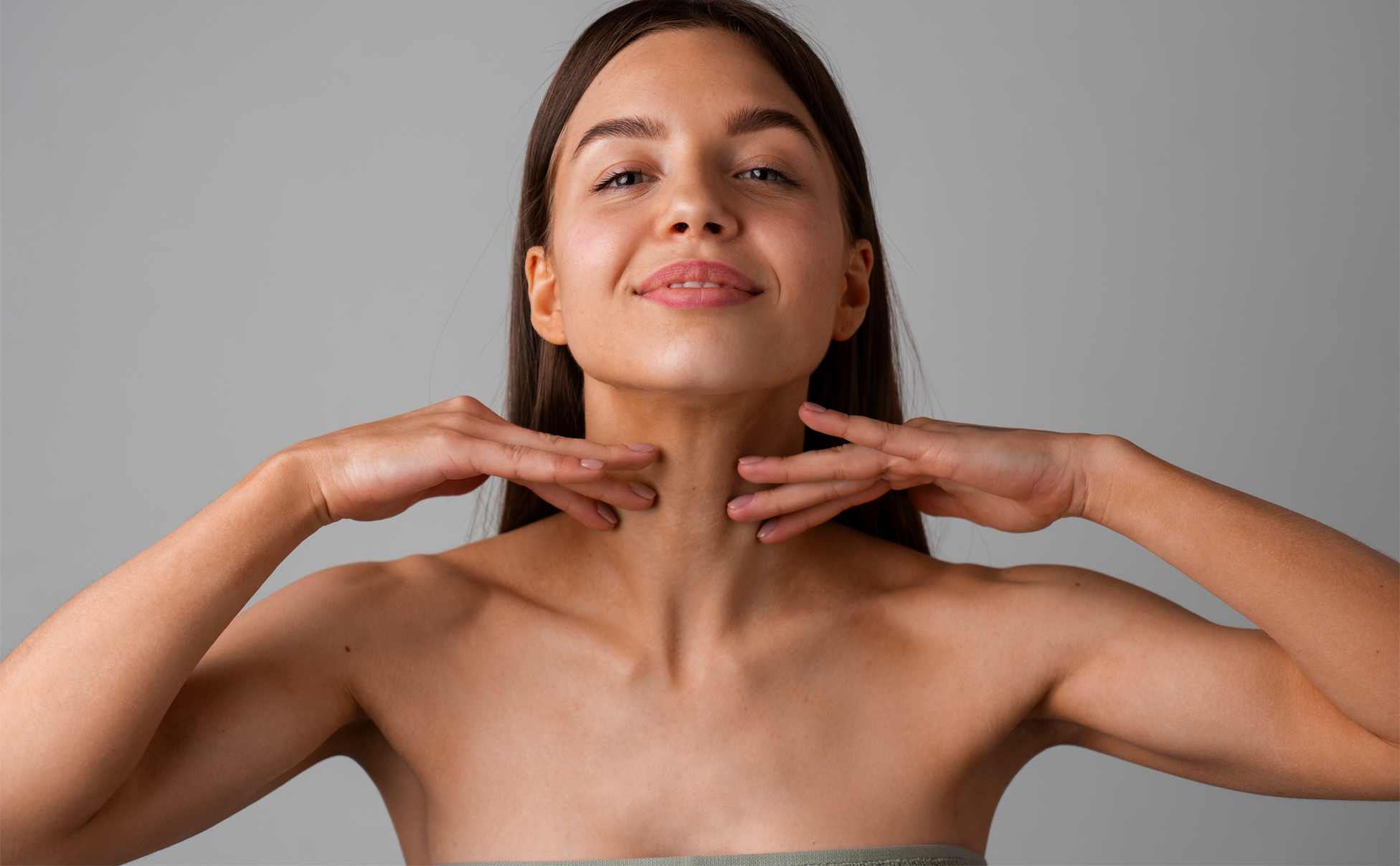 Cómo cuidar la piel del cuello y el escote: La zona olvidada del skincare.